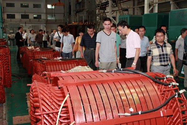 西安泰富西瑪高效節(jié)能電機(jī)在石油化工企業(yè)節(jié)能應(yīng)用。