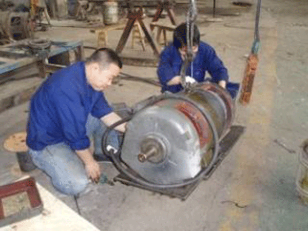 西瑪電機給專業(yè)電機修理工人一些小建議。